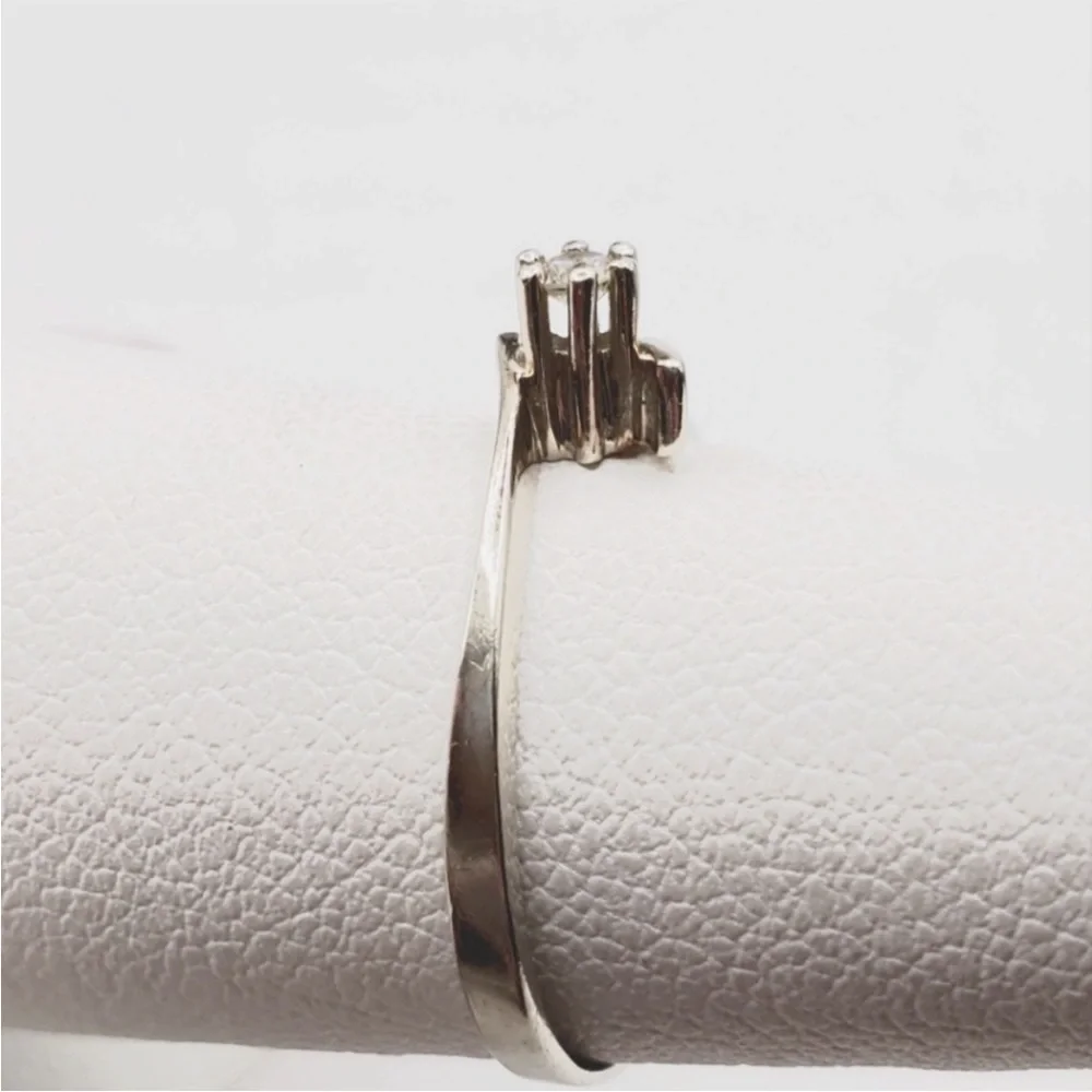 10k Solid White Gold Genuine Round Diamond Solitaire Vintage Ring